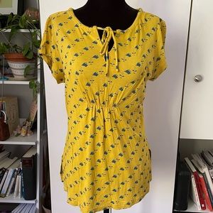 NWT Pretty Vacant - mustard yellow summer t-shirt in garden print